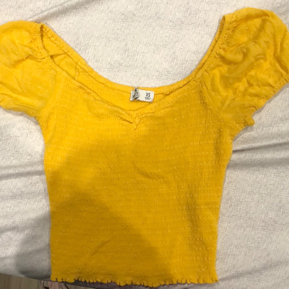 yellow top
